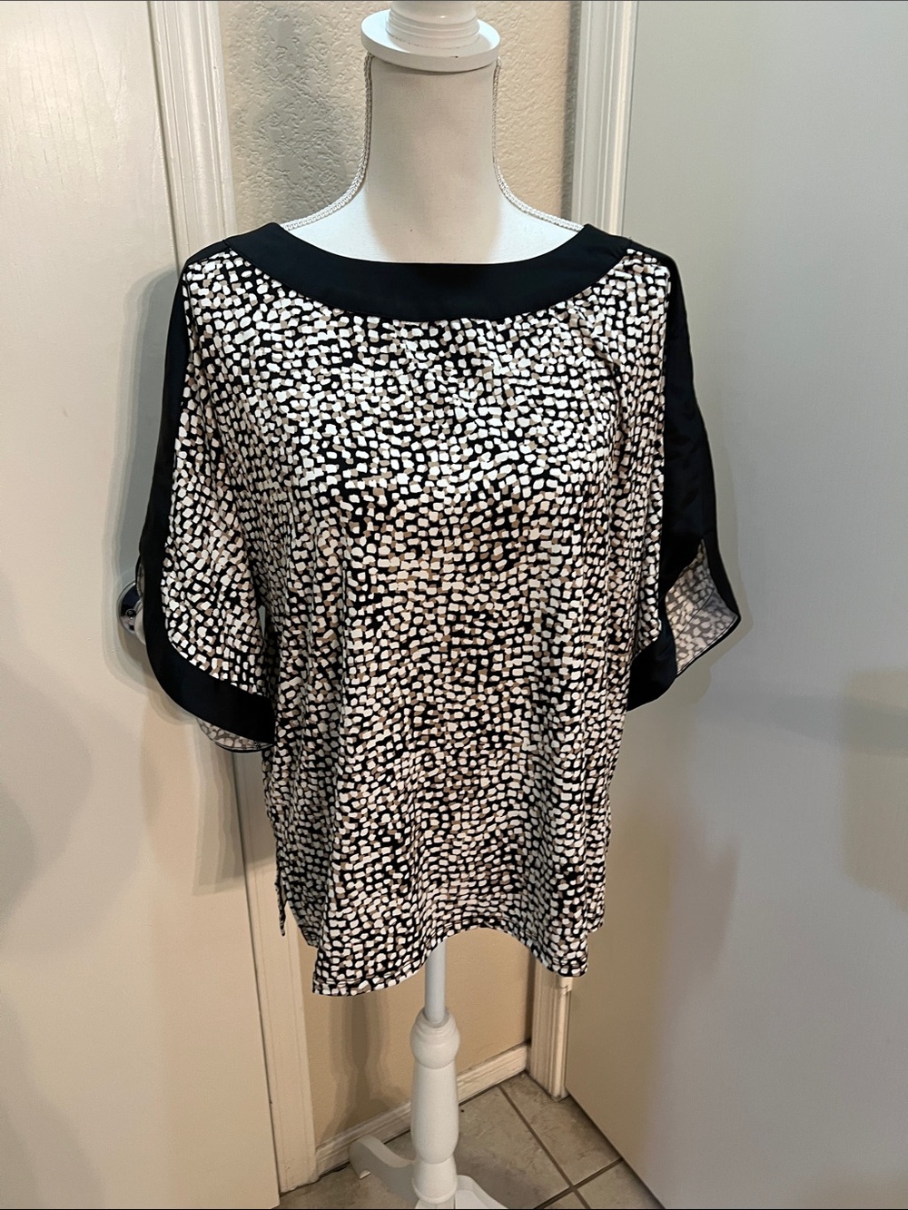 Chicos Beown & White Printed Boatneck Blouse with Contrast Trim